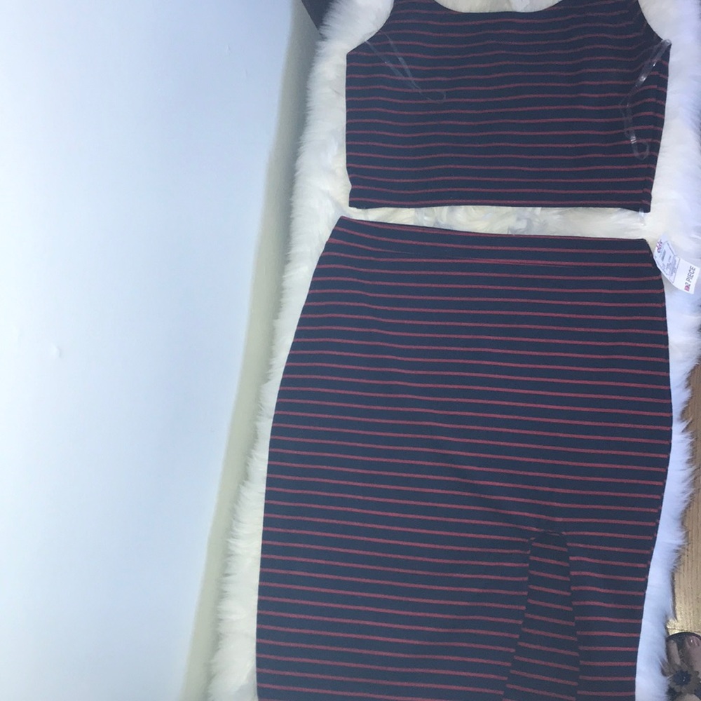 Junior’s 2 piece navy blue & red top and skirt.